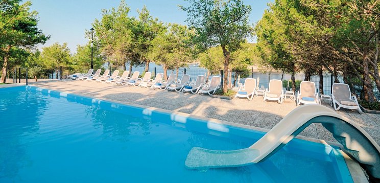 Gava Waterman Milna Resort
