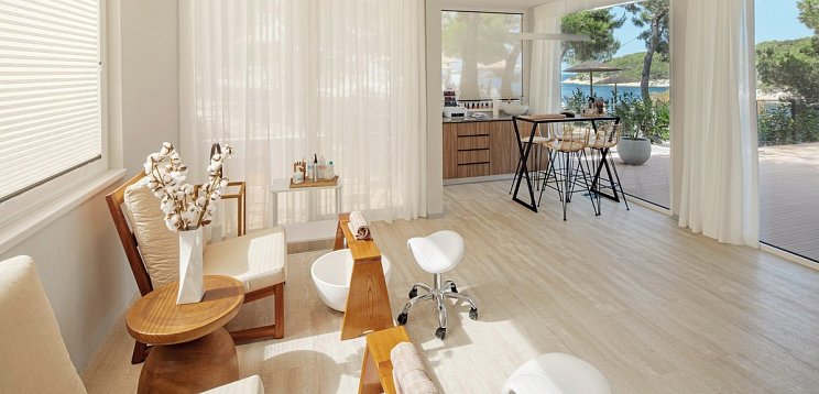 Gava Waterman Milna Resort