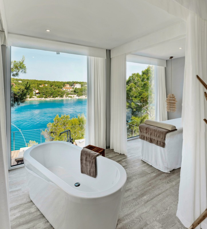 Gava Waterman Milna Resort