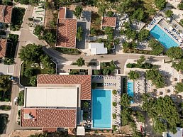 Gava Waterman Milna Resort