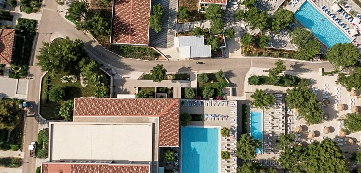 Gava Waterman Milna Resort