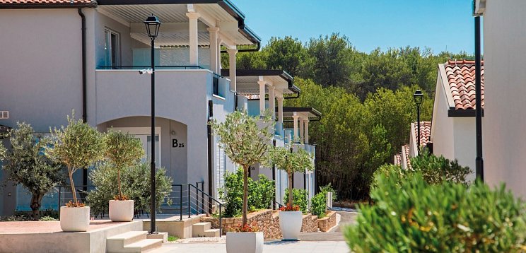 Gava Waterman Milna Resort