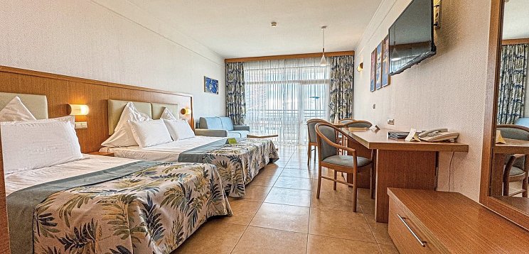 Flamingo Grand Hotel & Spa