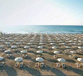 Flamingo Grand Hotel & Spa