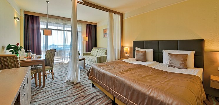 Flamingo Grand Hotel & Spa