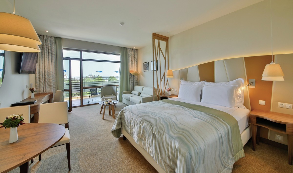 Flamingo Grand Hotel & Spa