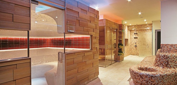 Flamingo Grand Hotel & Spa