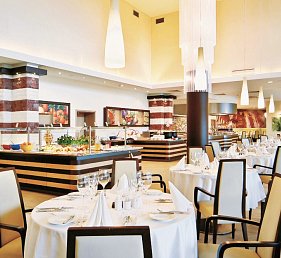 Flamingo Grand Hotel & Spa