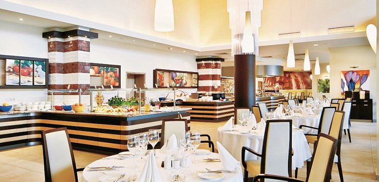 Flamingo Grand Hotel & Spa