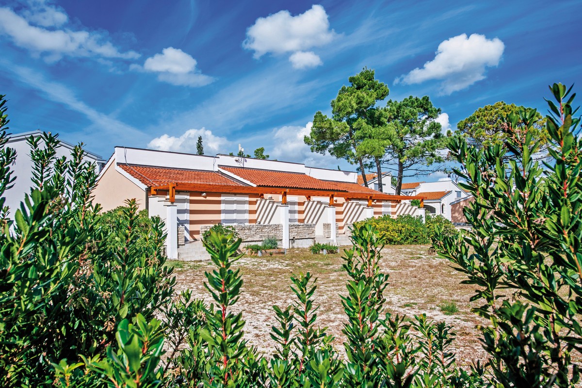 Zaton Holiday Resort
