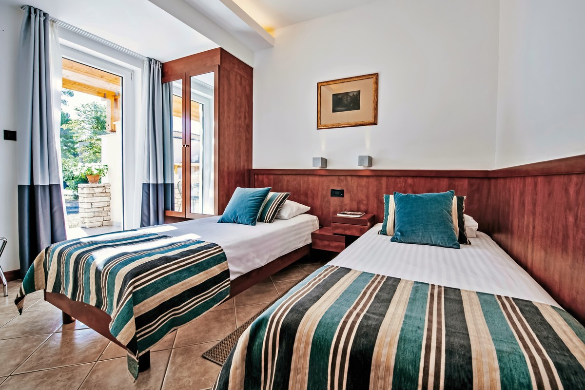 Zaton Holiday Resort