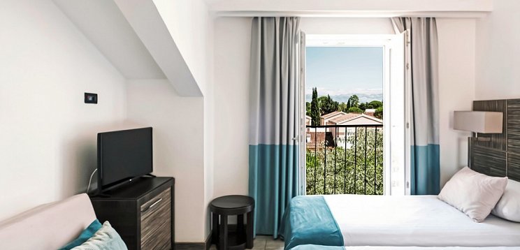 Zaton Holiday Resort