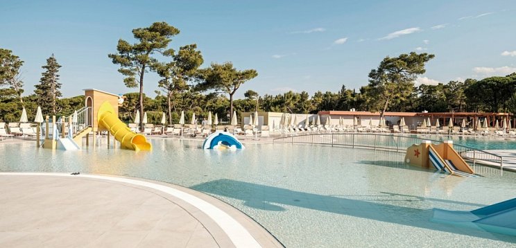 Zaton Holiday Resort