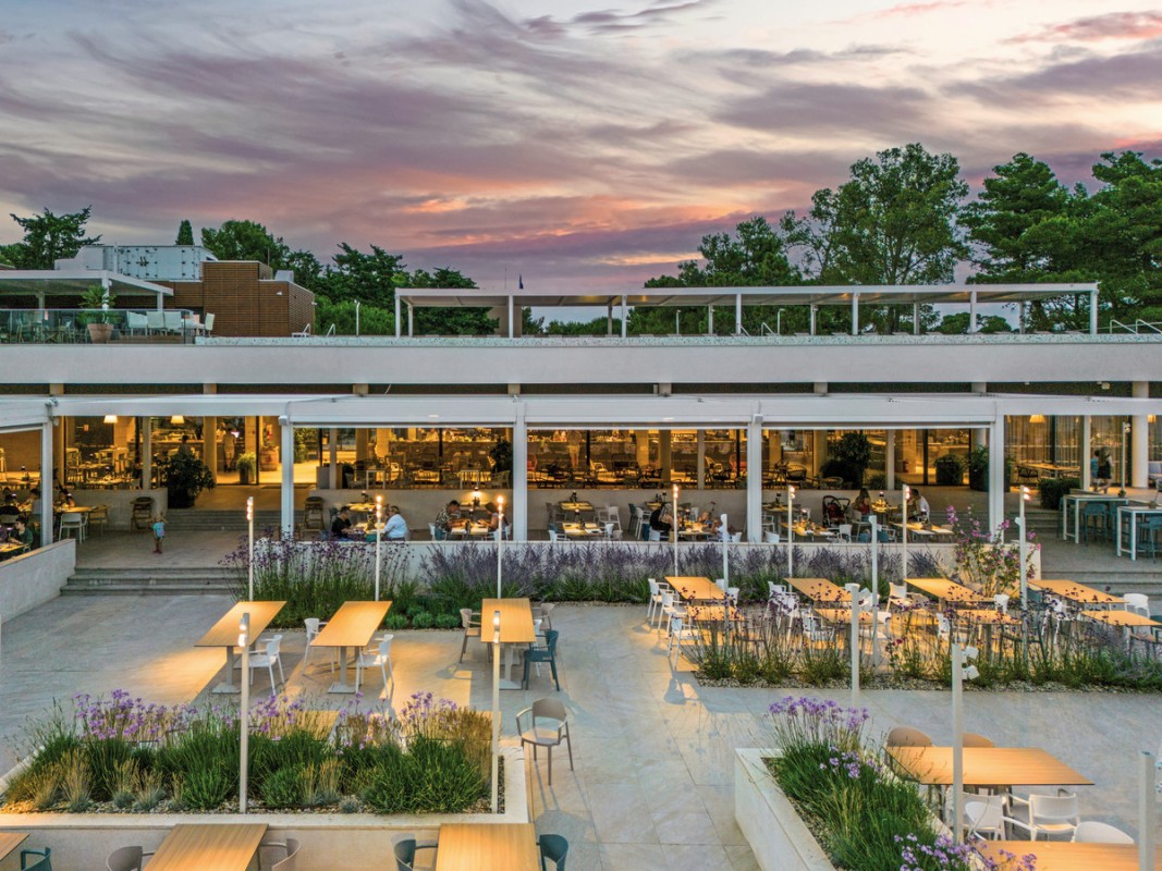 Zaton Holiday Resort