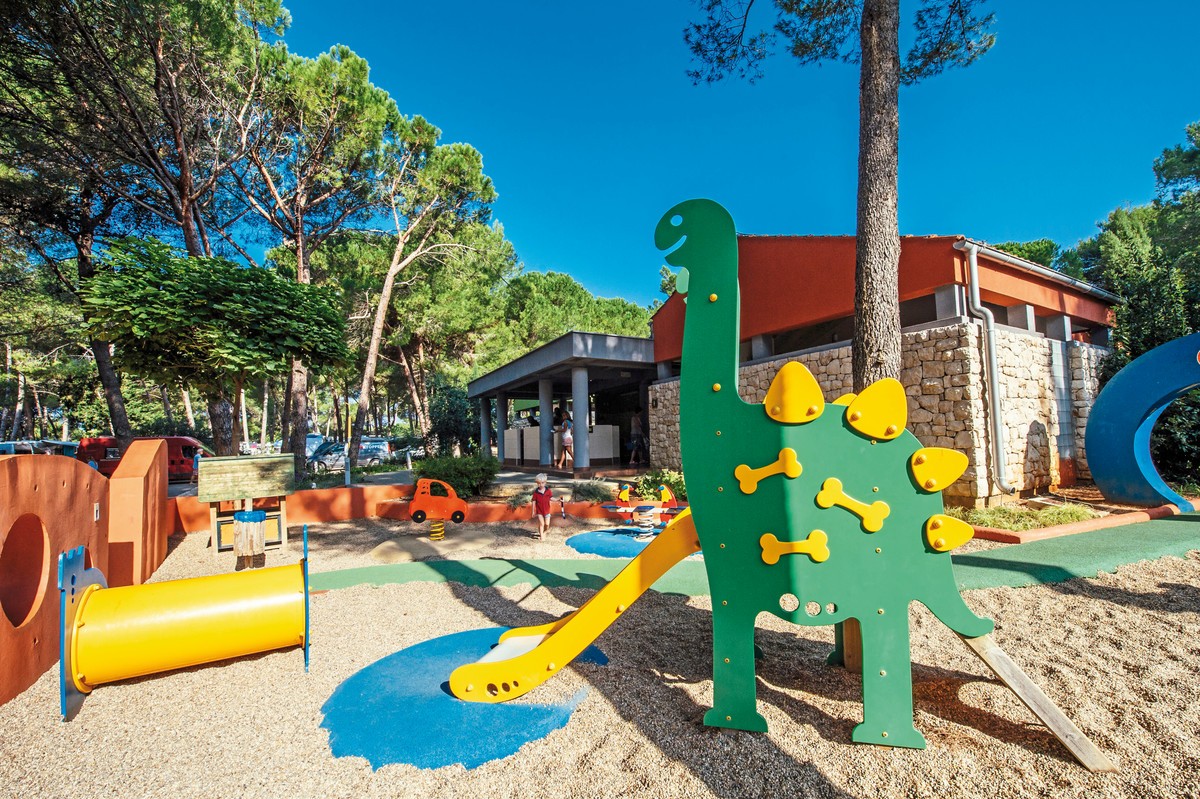 Zaton Holiday Resort