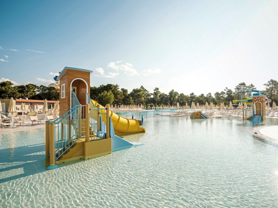 Zaton Holiday Resort