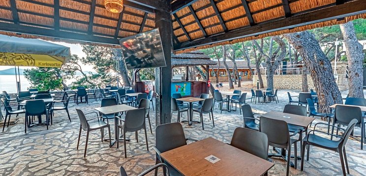 Pine Beach Pakostane