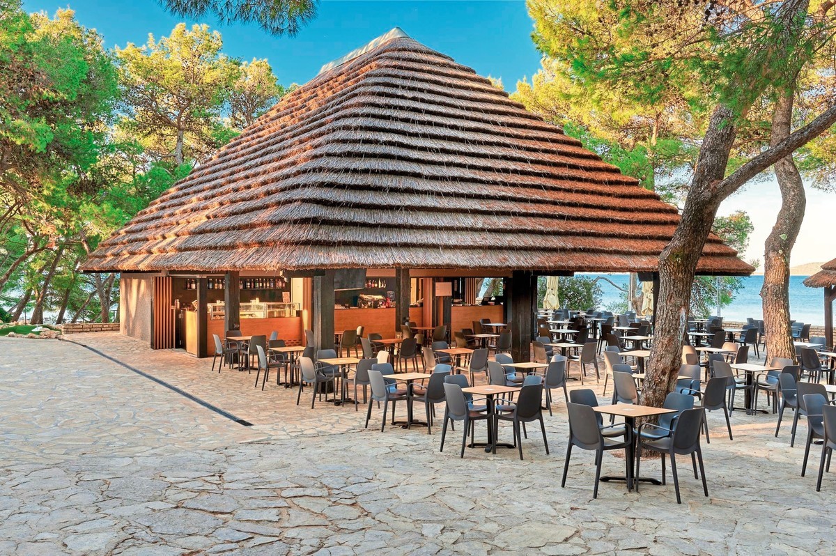 Pine Beach Pakostane