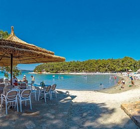 Pine Beach Pakostane