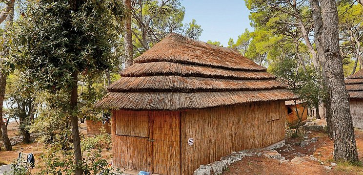 Pine Beach Pakostane