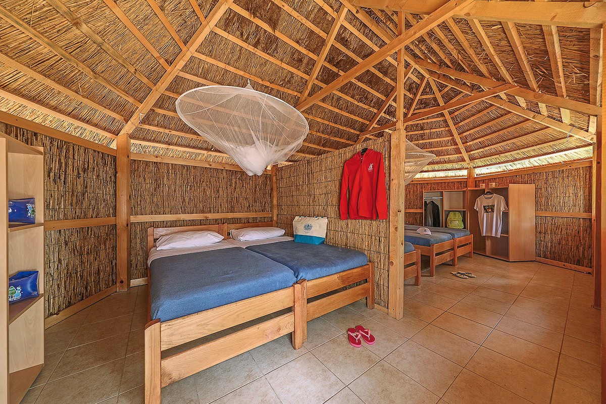 Pine Beach Pakostane
