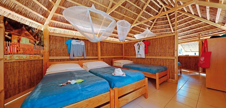 Pine Beach Pakostane