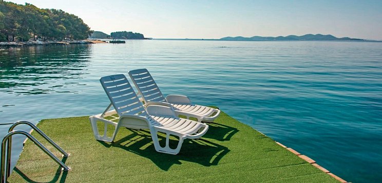 Pine Beach Pakostane