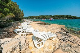 Pine Beach Pakostane