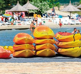 Pine Beach Pakostane