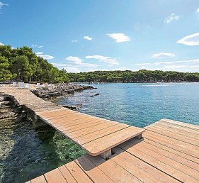 Pine Beach Pakostane