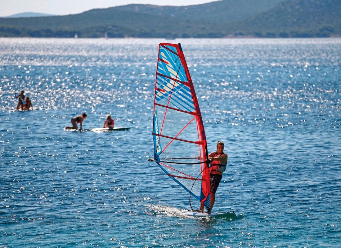 Pine Beach Pakostane