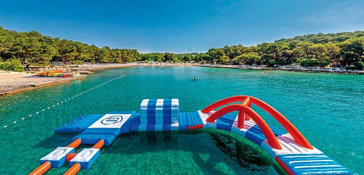 Pine Beach Pakostane