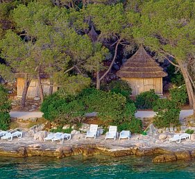 Pine Beach Pakostane
