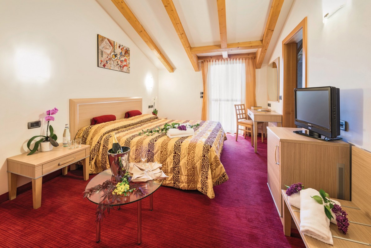 NatureBio Hotel Elite