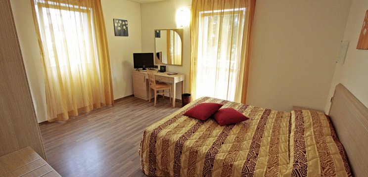 NatureBio Hotel Elite