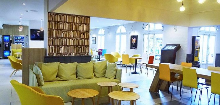 Campanile Val de France