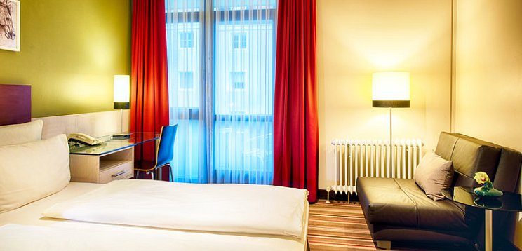 Leonardo Hotel & Residenz München