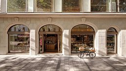 Hotel Excelsior by Geisel