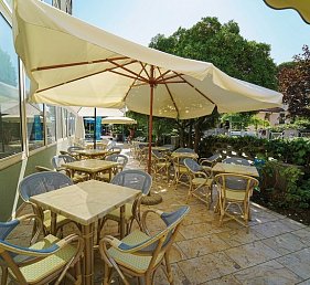 Dasamo Hotel