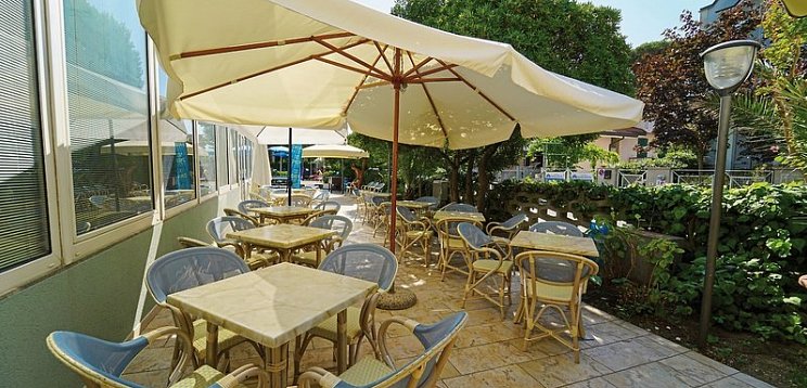 Dasamo Hotel