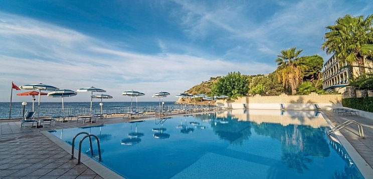 Villaggio Baia d'Ercole