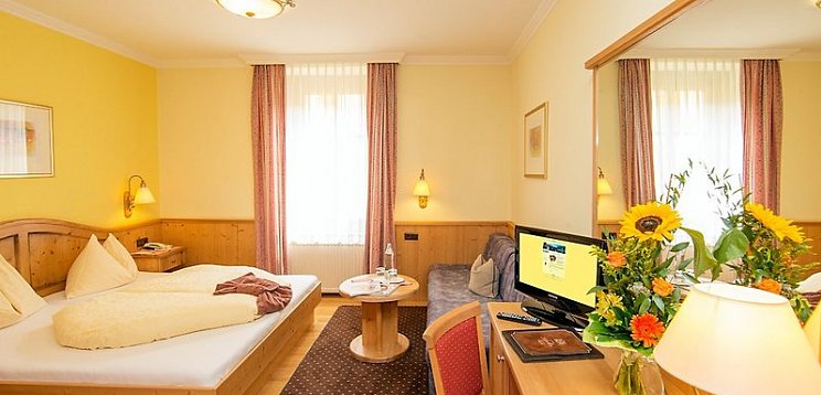 Hotel Lebzelter