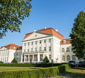 Austria Trend Schloss Wilhelminenberg