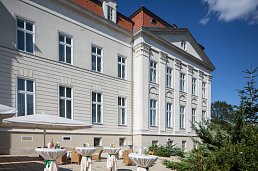 Austria Trend Schloss Wilhelminenberg