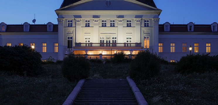 Austria Trend Schloss Wilhelminenberg