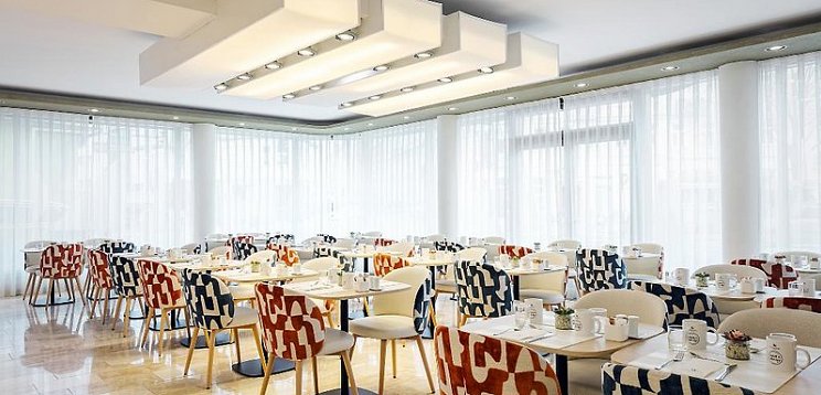 Eurostars Embassy