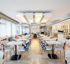 Eurostars Embassy