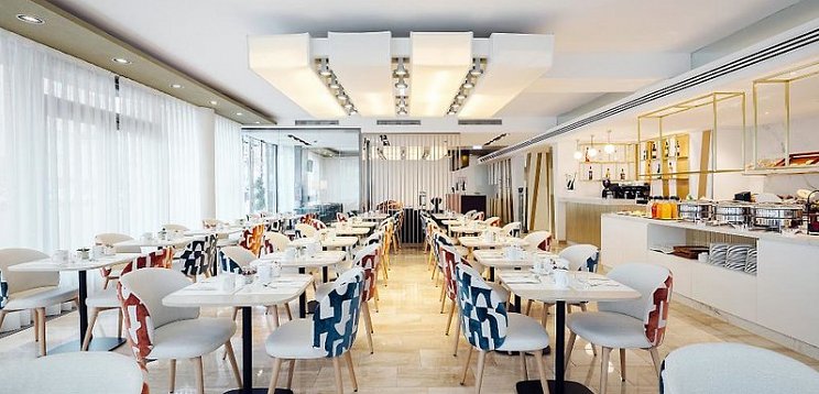 Eurostars Embassy