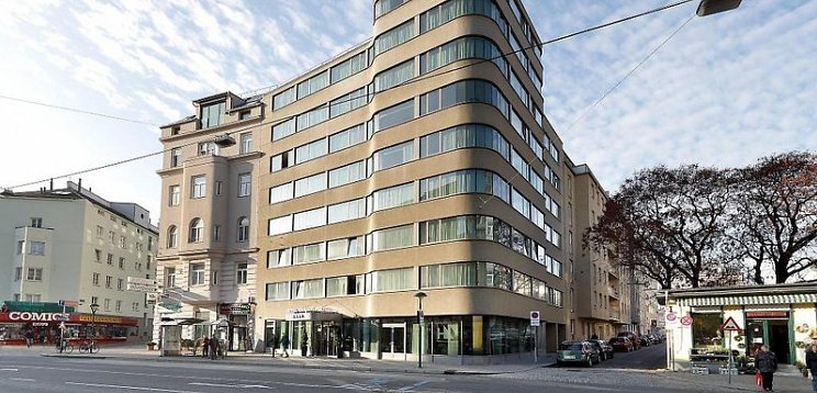 Eurostars Embassy