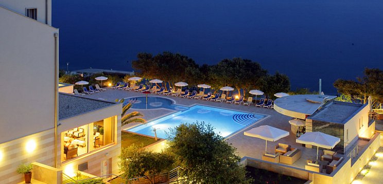 La Luna Hotel
